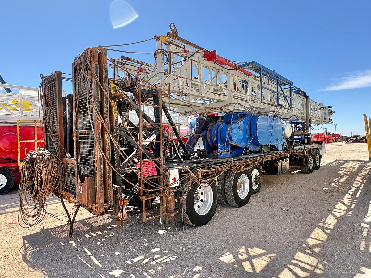 Used 2012 RIG WORKS MUSTANG 550 4-AXLE WELL SERVICE RIG (104'x275K MAST)(INOPERABLE)