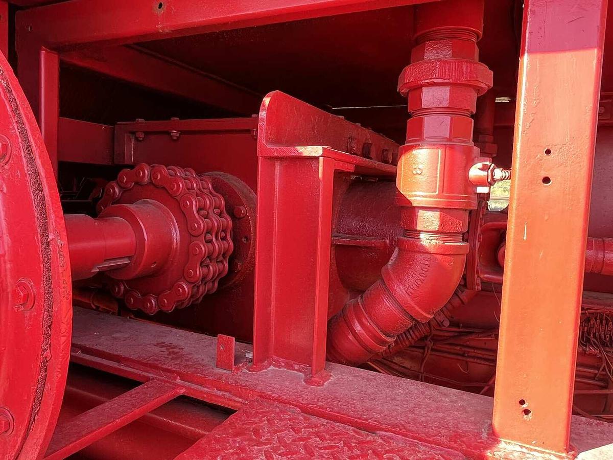 Used COOPER LTO 350 DD WELL SERVICE RIG