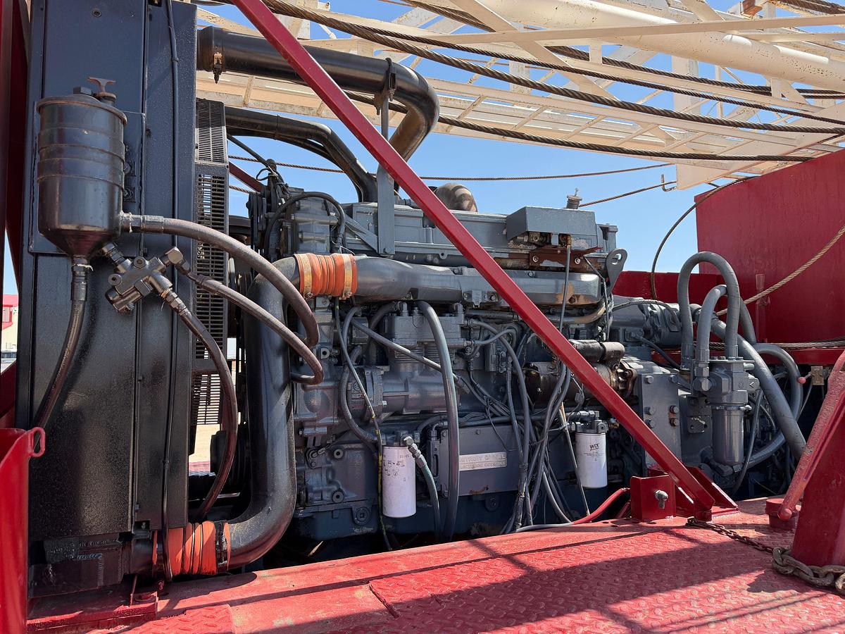 Used 1980 TAYLOR 4-AXLE WELL SERVICE RIG
