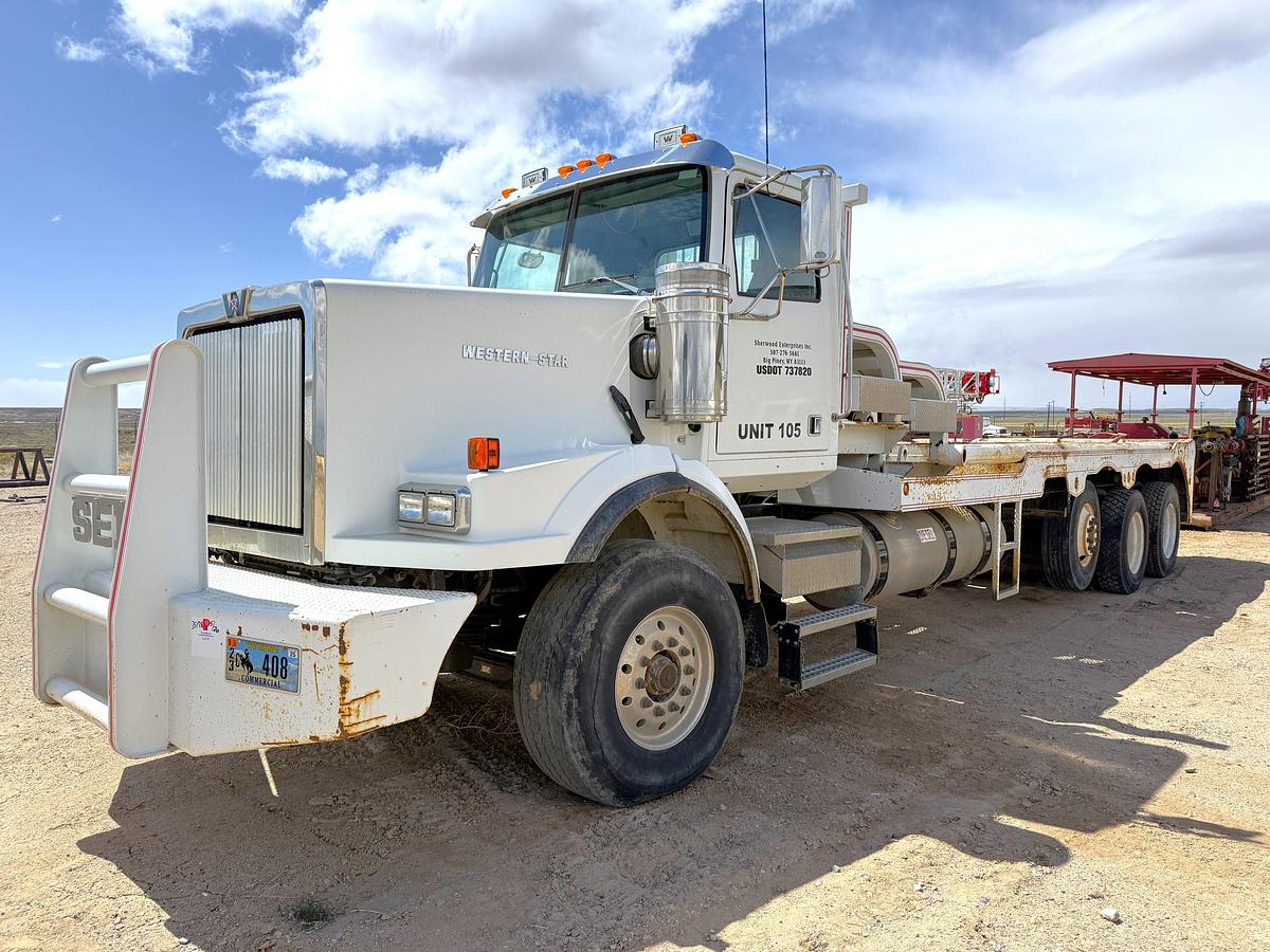 Used 2009 WESTERN STAR 4900 SB BED / POLE WINCH TRUCK