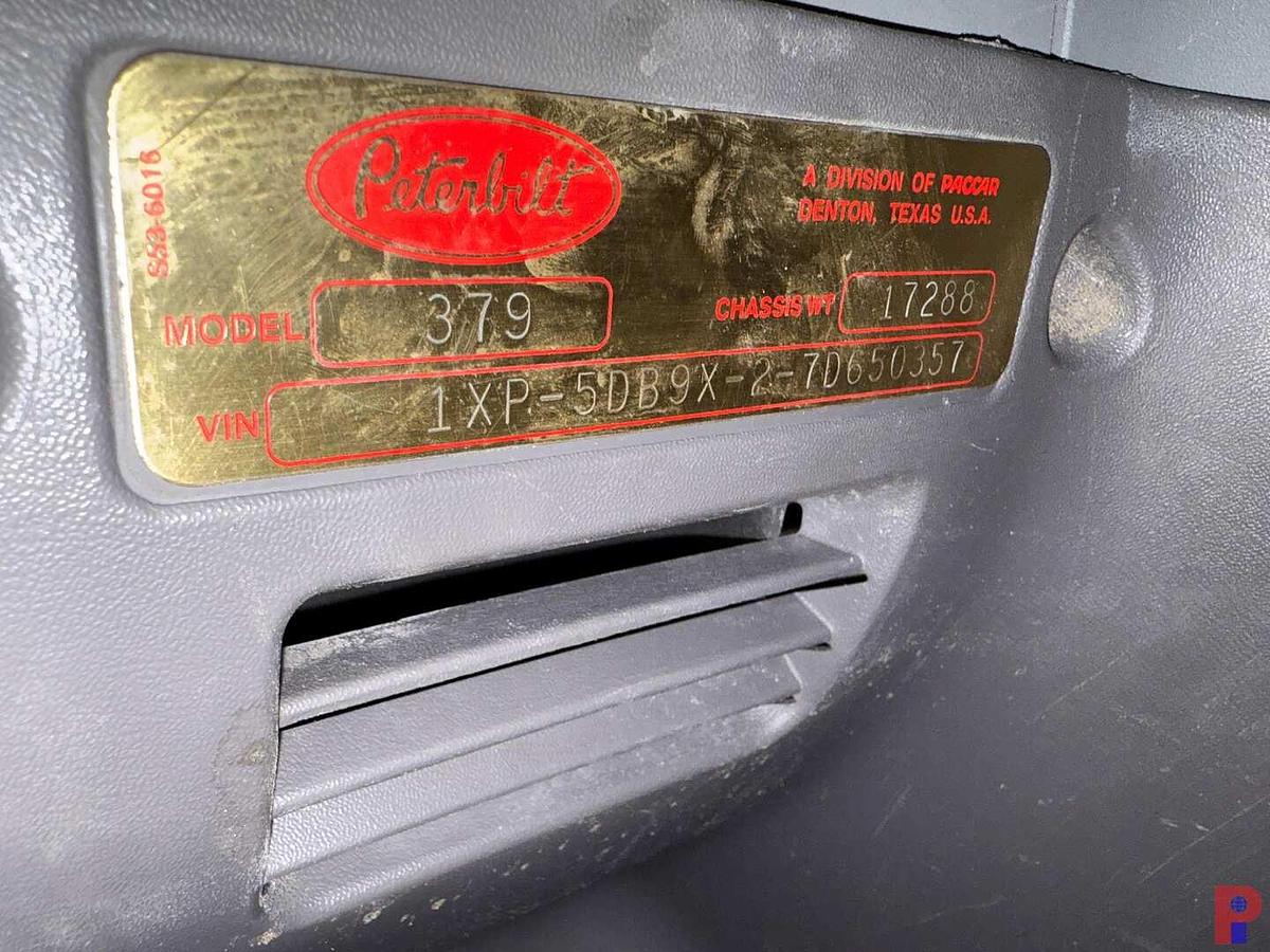 Used 2007 PETERBILT 379 T/A  63” SLEEPER TRUCK