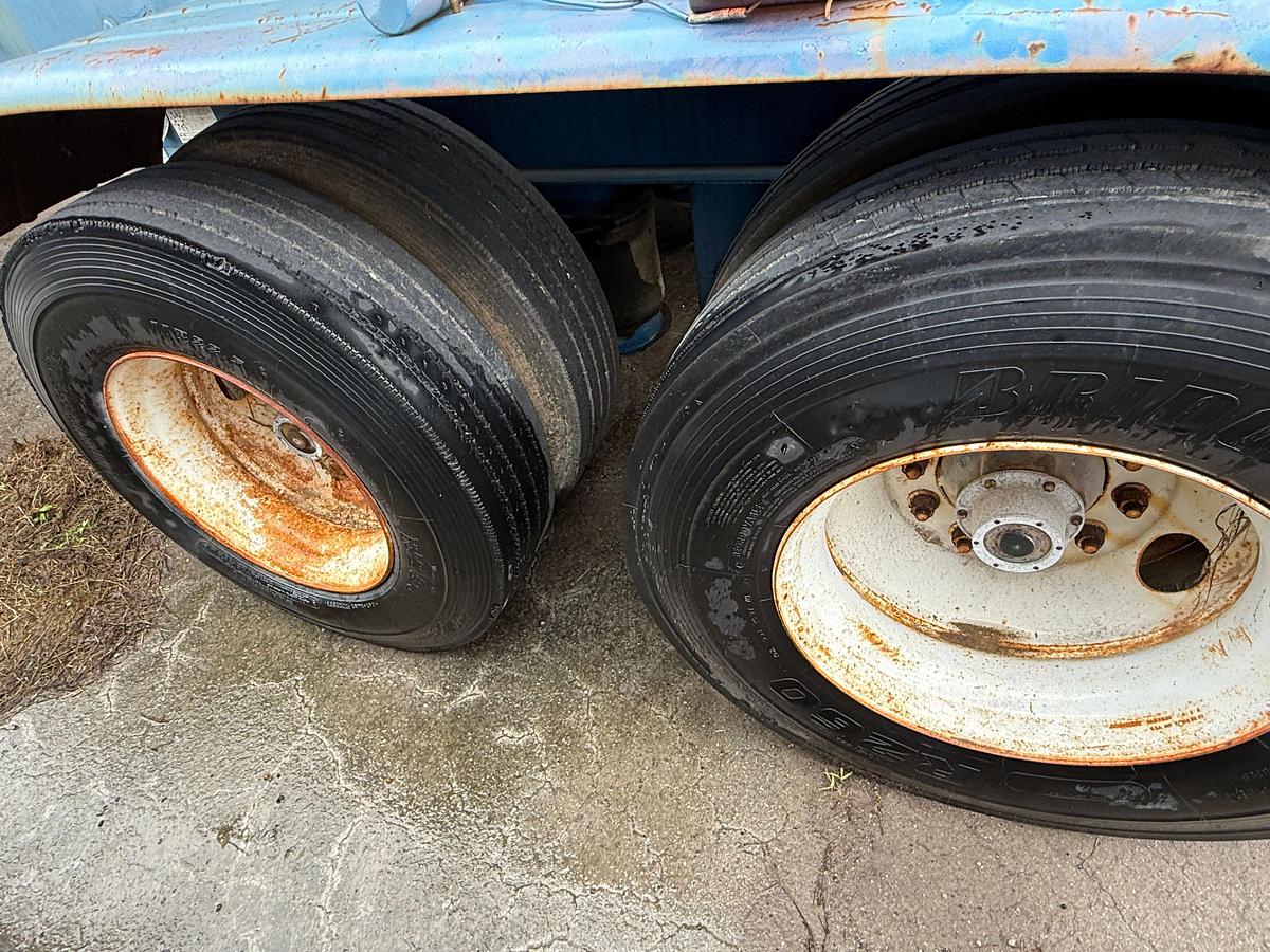 Used 2005 WORLEY WELDING WORKS 5,000 GAL 3-COMP ACID TRANSPORT TRAILER