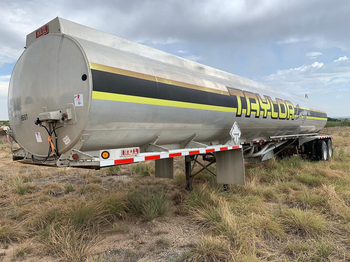 Used 1992 HEIL 9,200Gal Fluid Transport Trailer