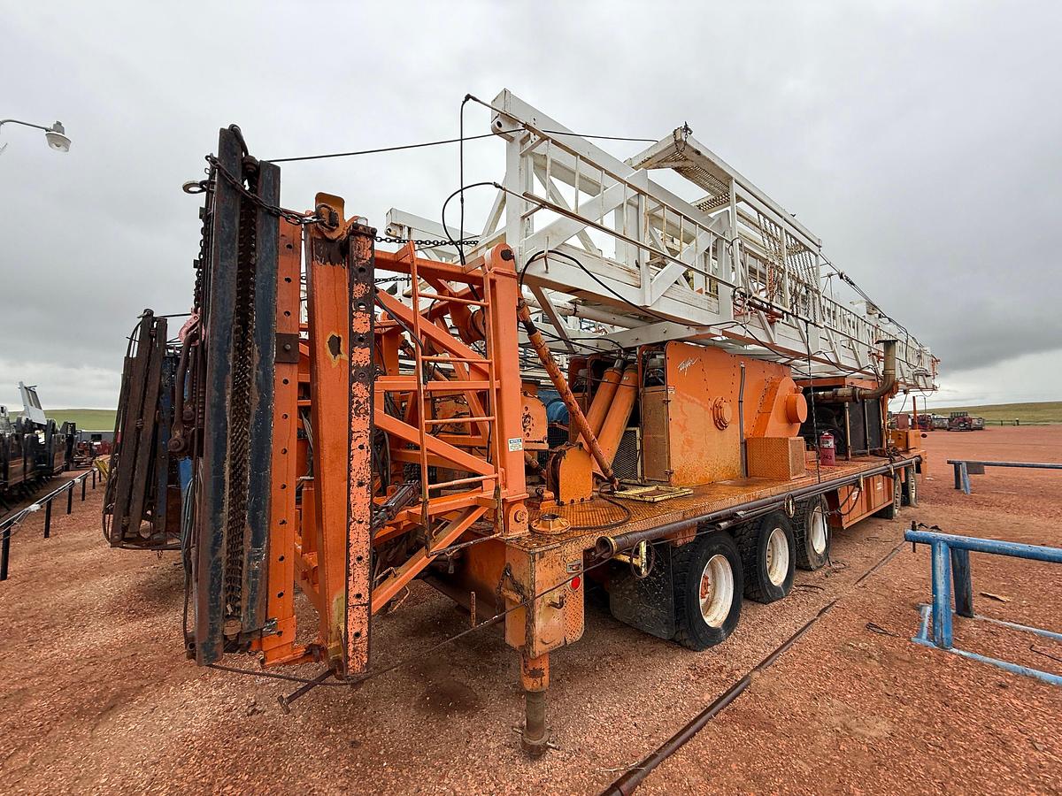 Used 2006 TAYLOR C500 DD 104'-250K 5-AXLE WELL SERVICE WORKOVER RIG