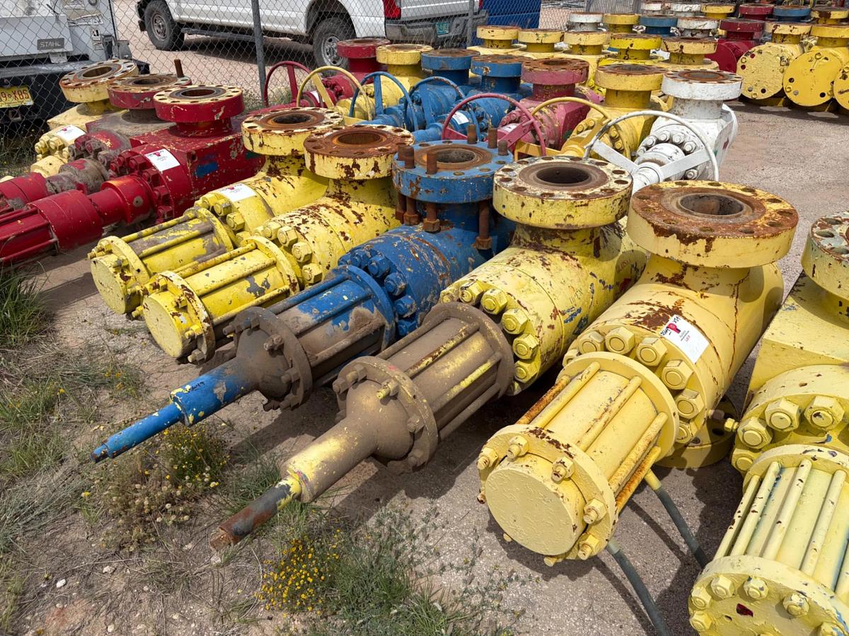 Used (5x$) (5) 7-1/16” hydraulic valves