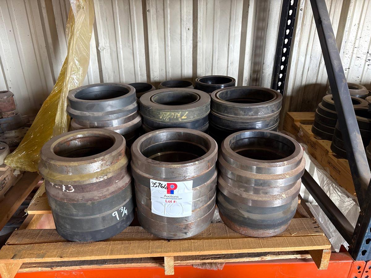 Used Pallet of 8-5/8” & 9-3/4” H-plates & secondary seals