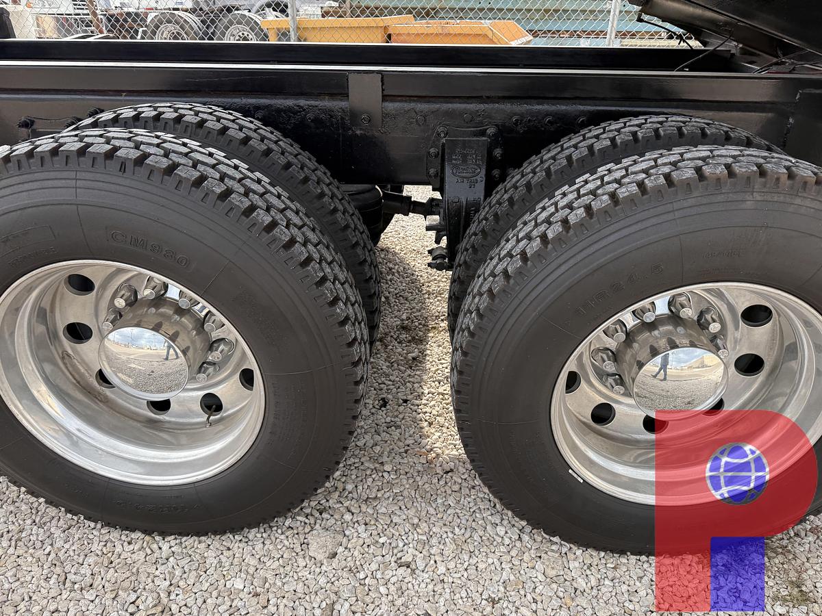 Used 2014 PETERBILT 388 T/A DUMP TRUCK