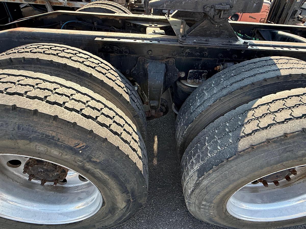 Used 2013 WESTERN STAR 4900 EX (GLIDER KIT) T/A DAYCAB TRUCK TRACTOR