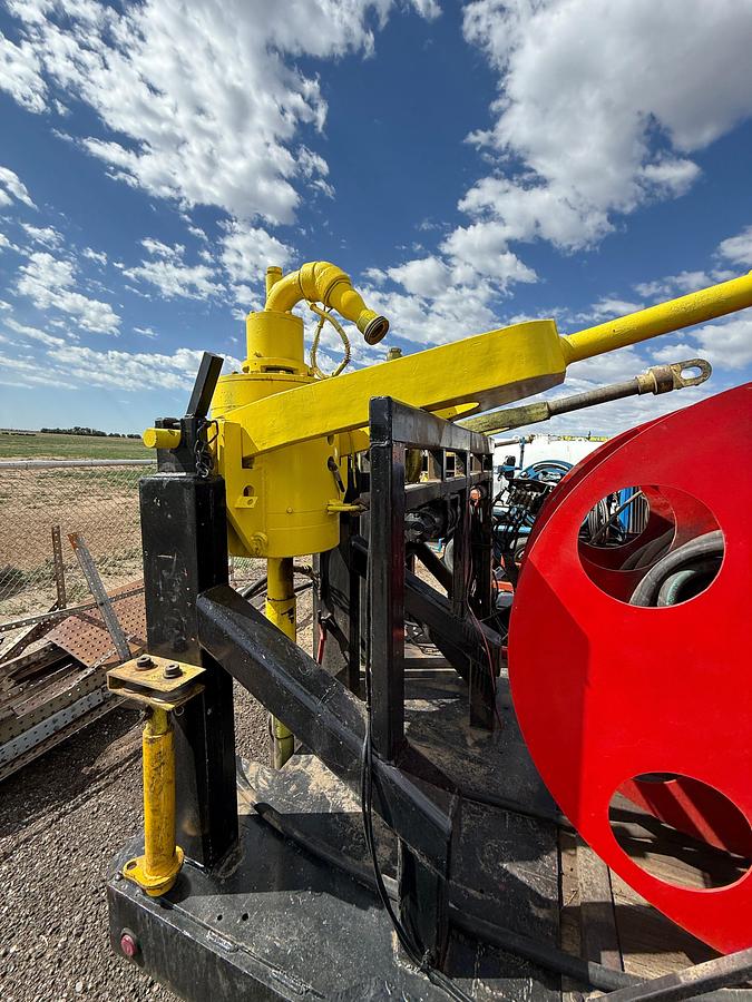 Used (1) EVCO 2.5 & (1) IRI 150-TON POWER SWIVELS MTD. ON 2004 SPME 14’ T/A GOOSENECK TRAILER