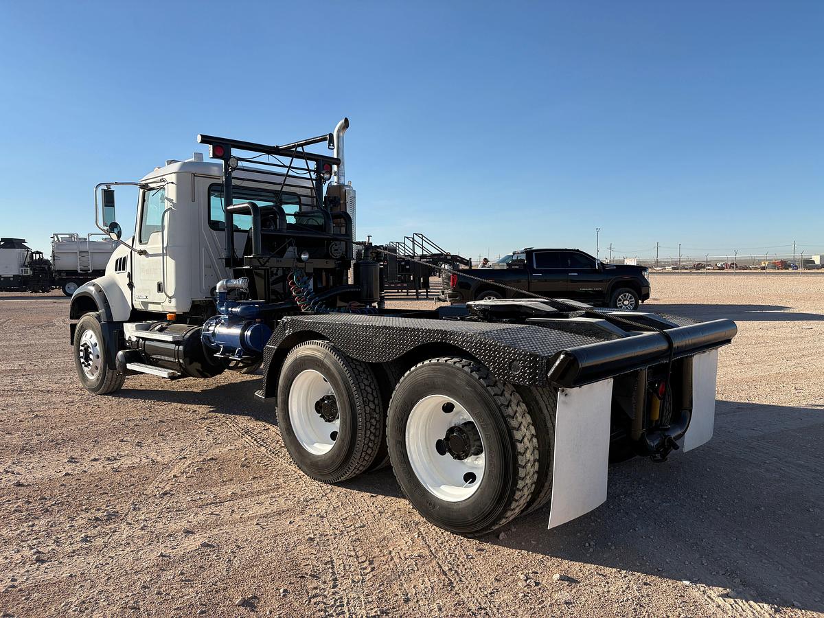 Used 2009 MACK GRANITE GU713 T/A WINCH / VACUUM TRUCK