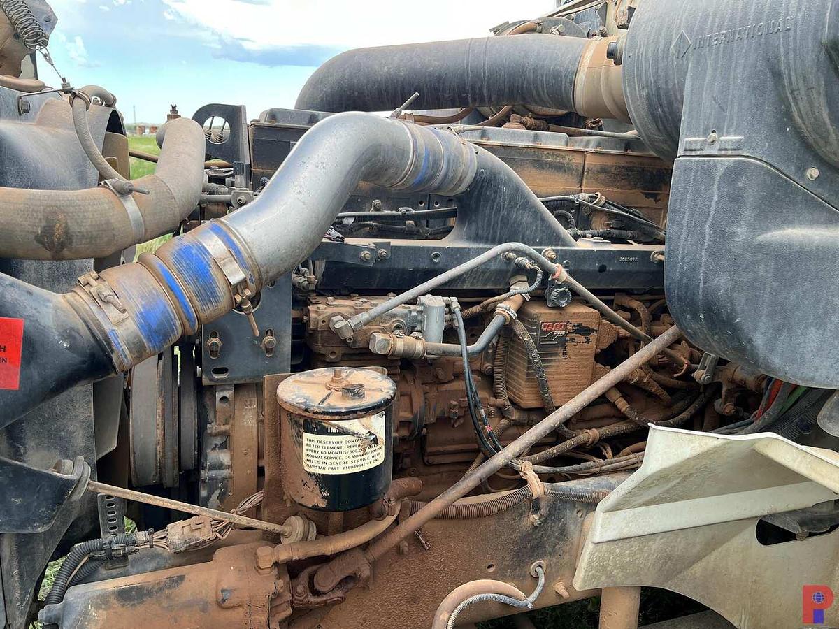 Used 1999 INTERNATIONAL  9400 T/A CEMENT PUMP TRUCK