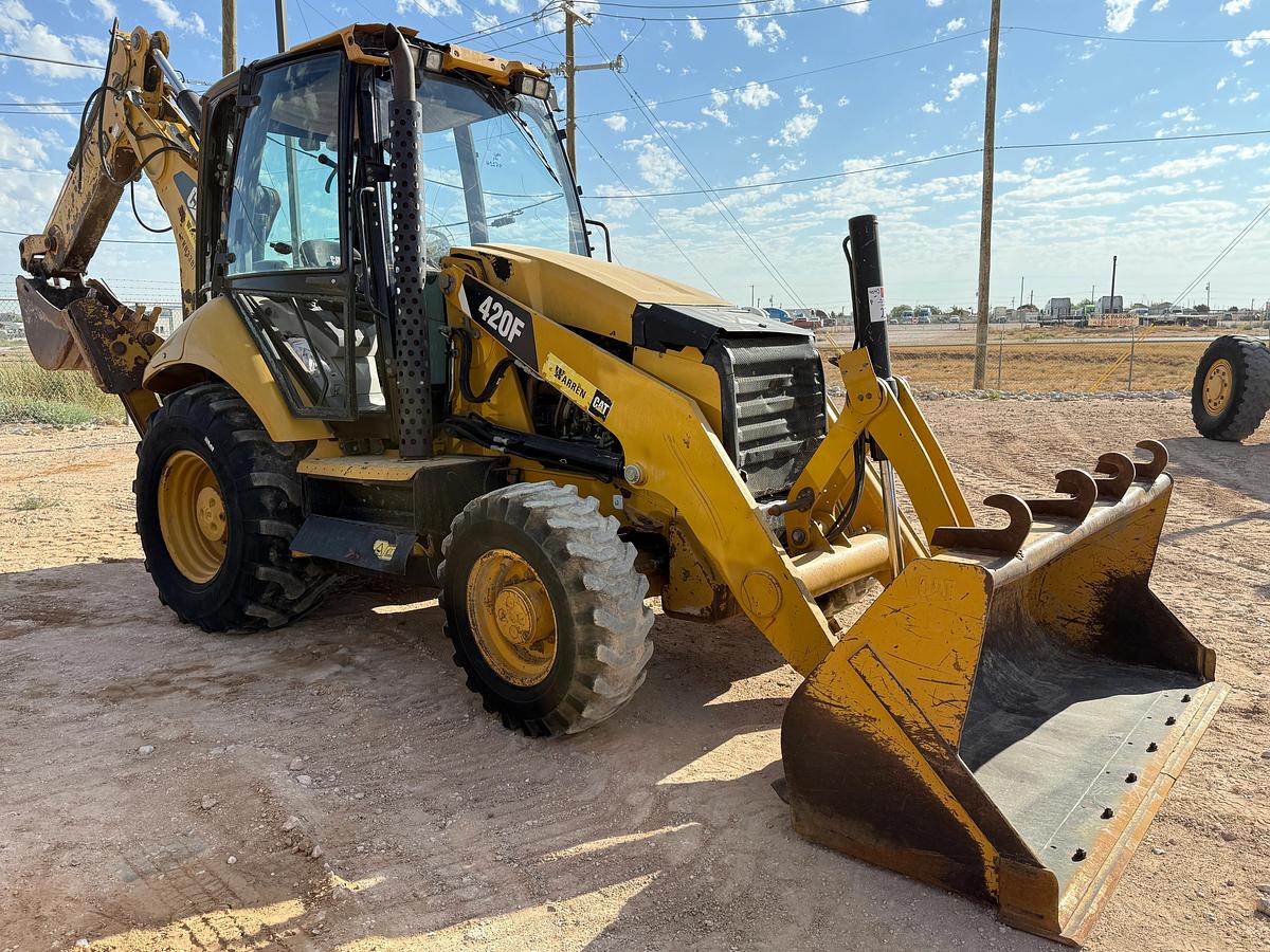 Used CATERPILLAR 420F BACKHOE