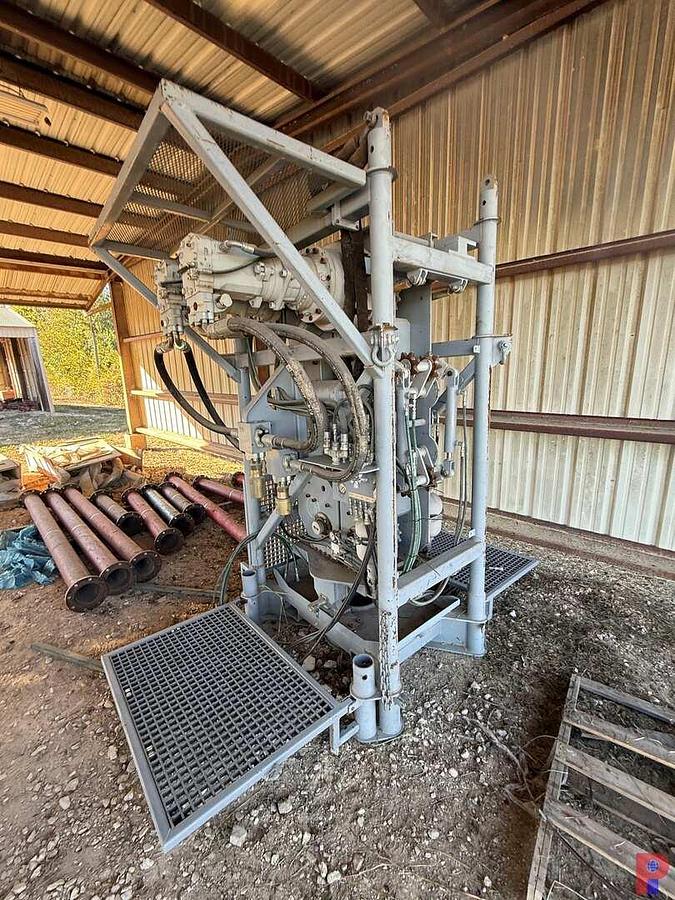 Used COIL TUBING INJECTOR HEAD (INCOMPLETE)