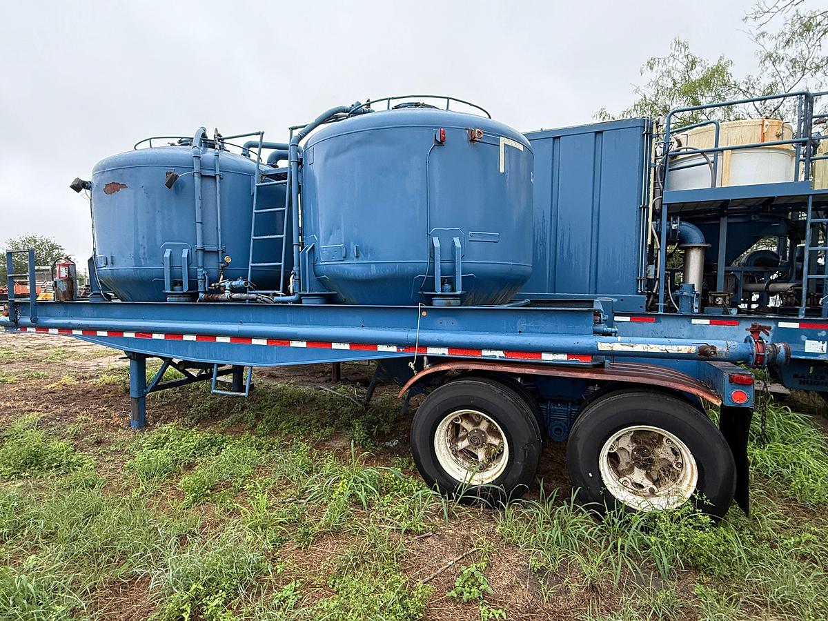 Used DBL POD 660 CF T/A BULK CEMENT TRAILER