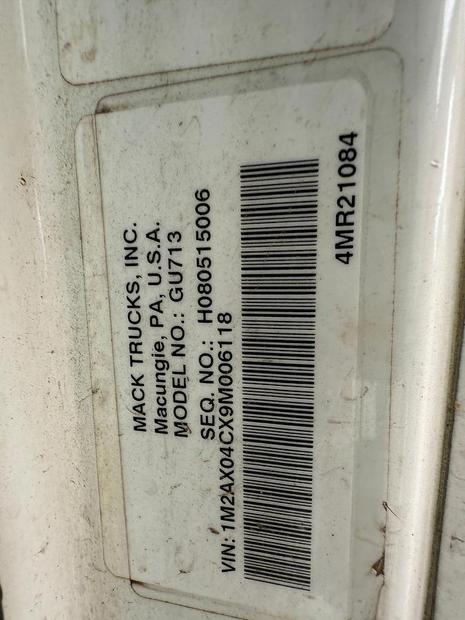 Used 2009 MACK GRANITE GU713 T/A CAB & CHASSIS (INOPERABLE)