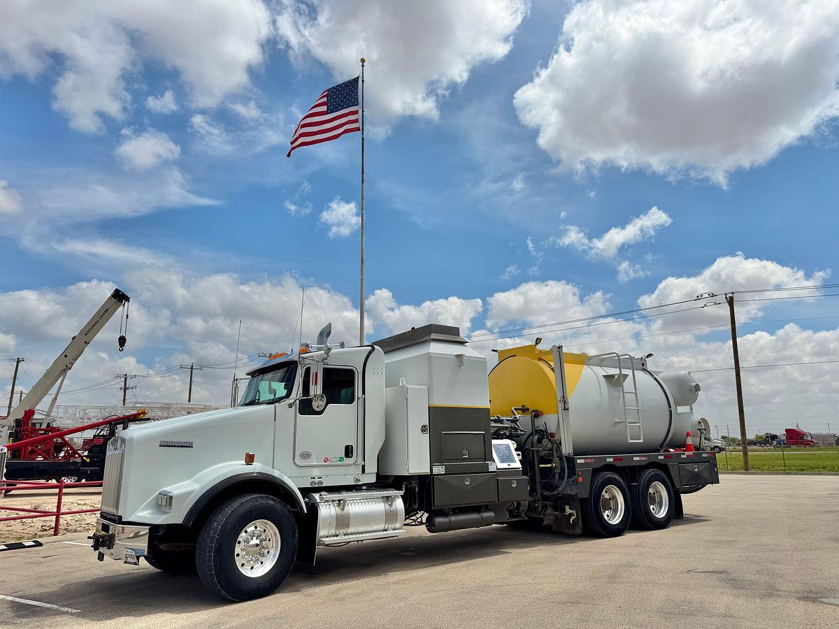 Used 2020 KENWORTH T800 ENERFAB HOT OIL TRUCK
