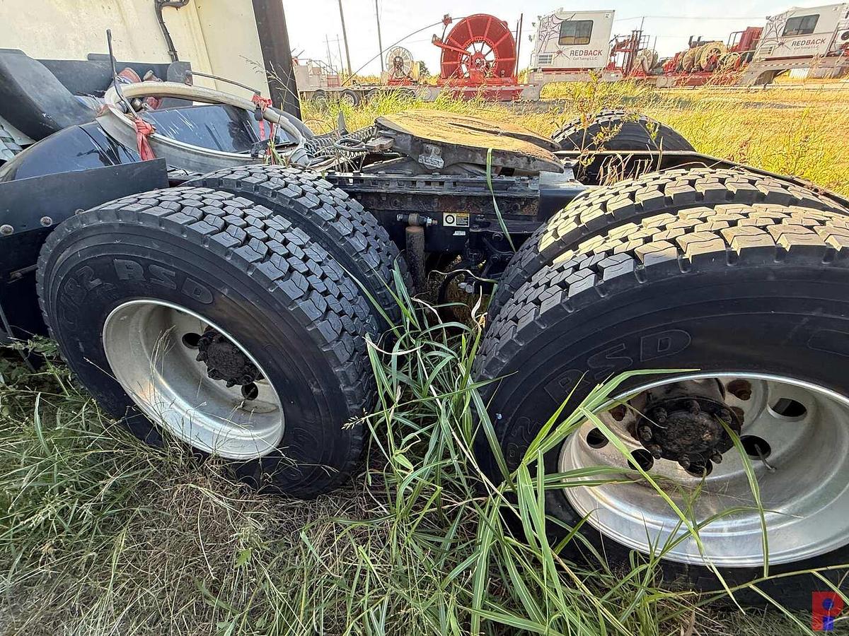 Used 2016 PETERBILT 579 T/A 63” SLEEPER TRUCK (INOP)