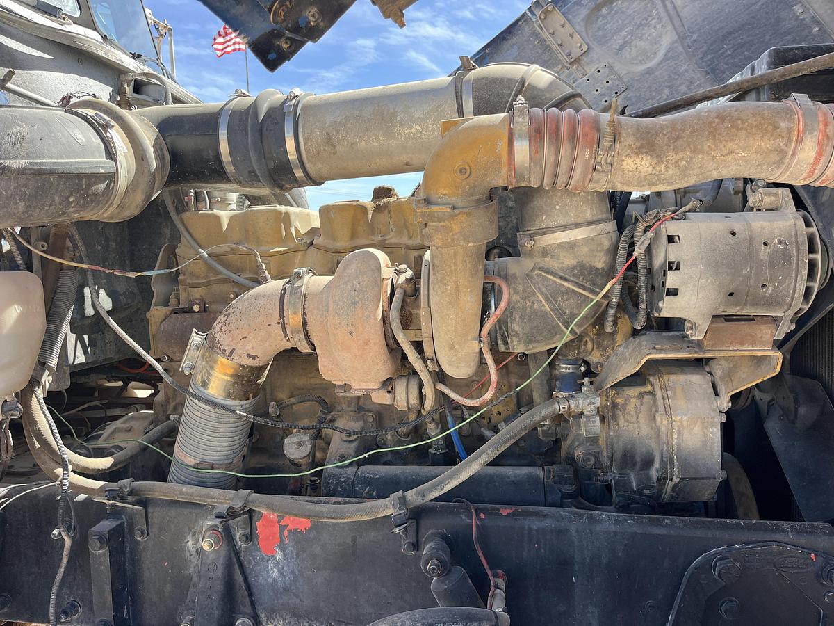 Used 1998 PETERBILT 379 T/A DAYCAB DUMP TRUCK