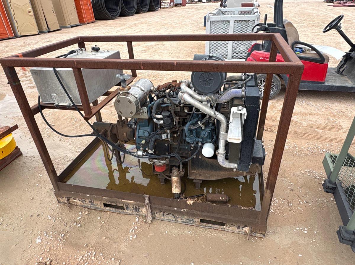 Used Kubota 2.4L diesel engine w/ hydraulic motor
