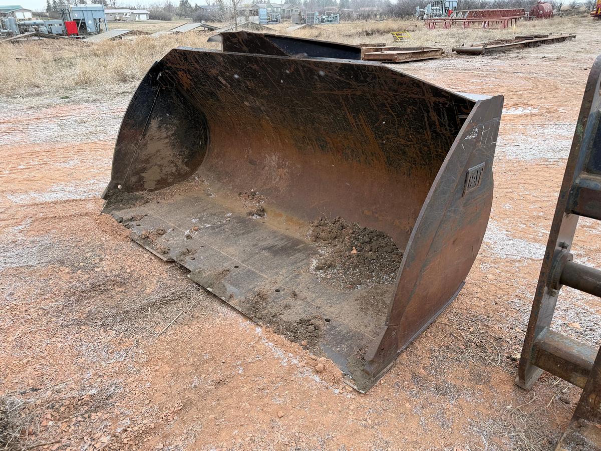 Used CAT WHEEL LOADER QUICK ATTACH FORKS, BUCKET, & BOOM LIFT ARM