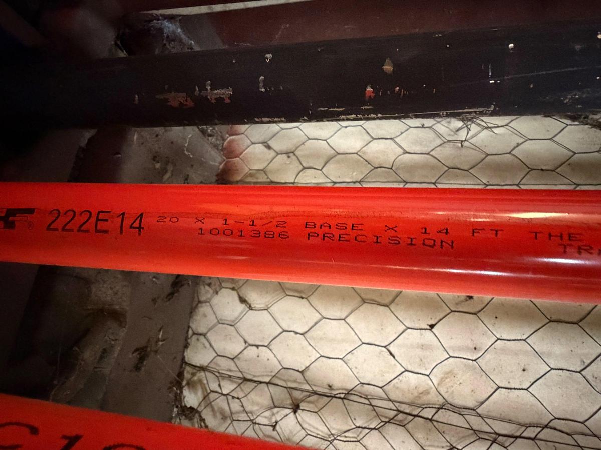 Used HF 1-1/2 222E14 DH pump barrel