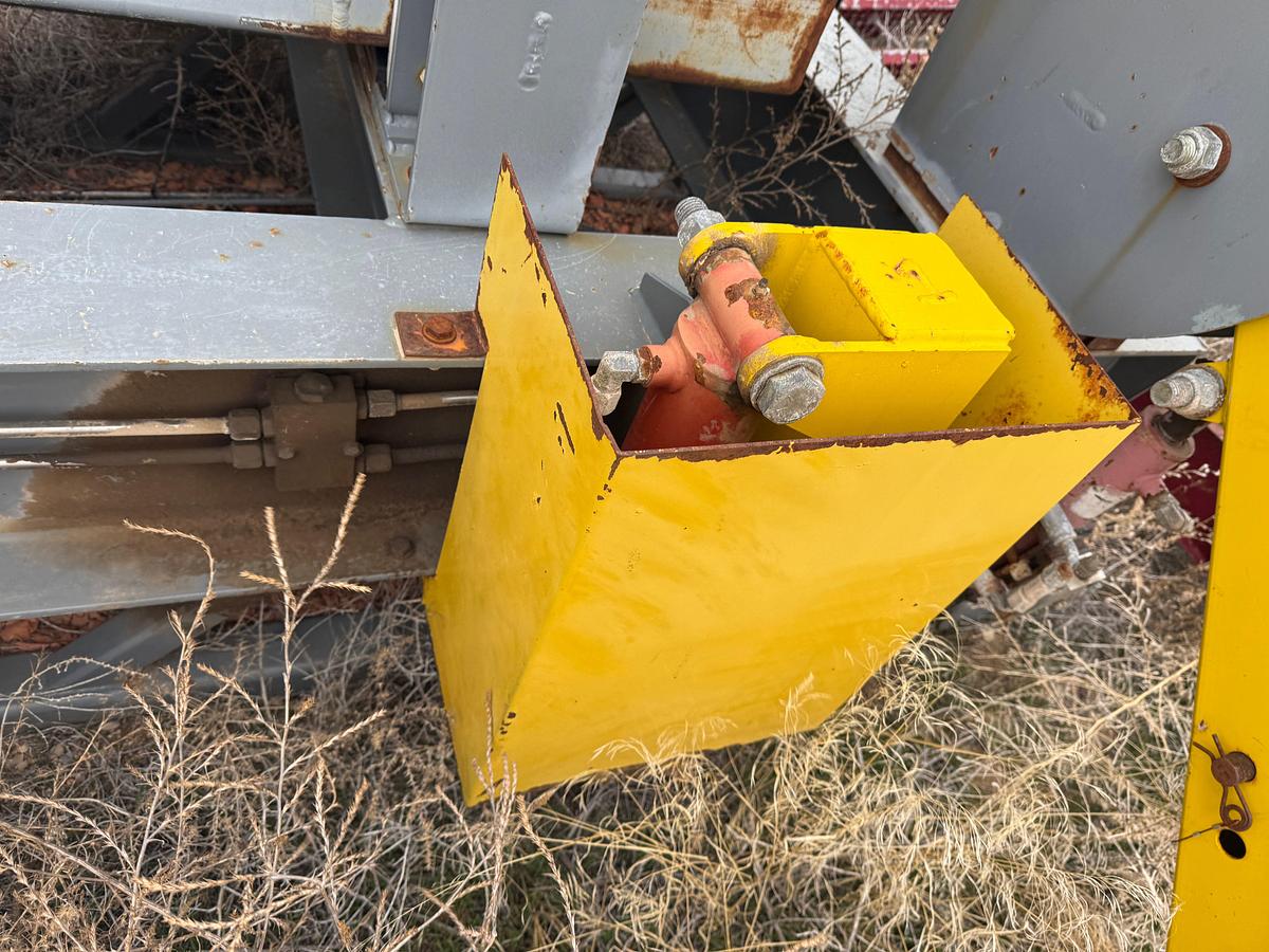 Used NORTH RIG C4S 30’H HYDRAULIC CATWALK PIPE HANDLER SKIDDED P/B YANMAR DIESEL ENGINE