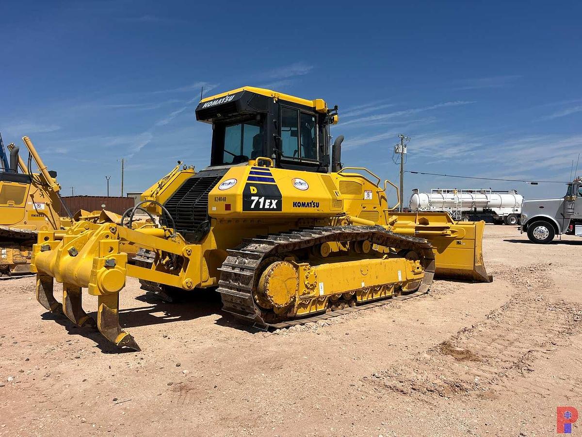 Used 2023 KOMATSU D71EX-24 CRAWLER DOZER