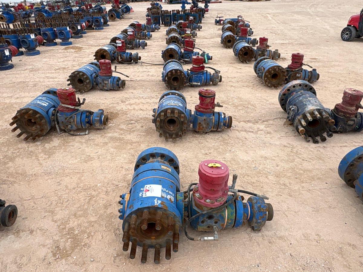 Used (7x$) (7) 5” x 2-1/2” fluid crosses w/ 2-1/2” 15k hyd. Ball valves