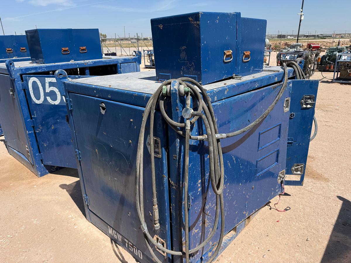 Used SELF CONTAINED 20K WP GREASE INJECTION UNIT COMBO P/B 8.4-KW ISUZU DIESEL GENERATOR
