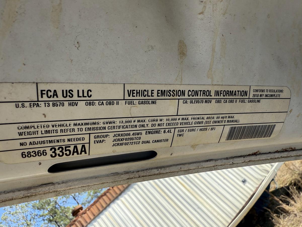 Used 2018 RAM 3500 HD CREW CAB 4WD SERVICE TRUCK