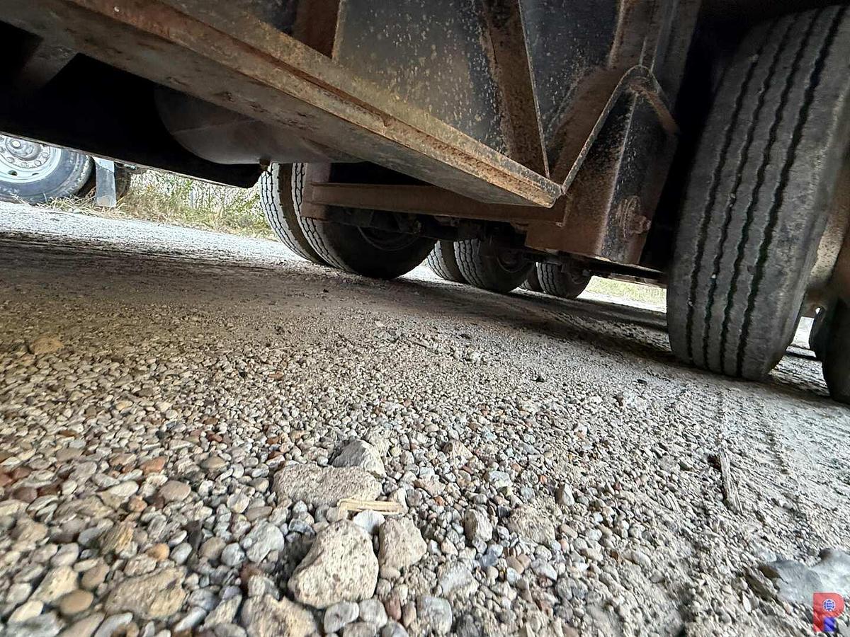 Used 2014 VIKING 53’ X 102” TRI AXLE 40 TON EQUIPMENT LOWBOY