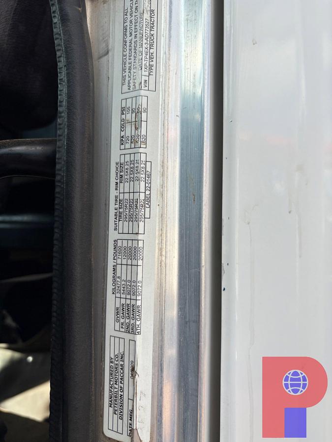 Used 2010 PETERBILT 367 T/A SLEEPER CAB WINCH TRUCK