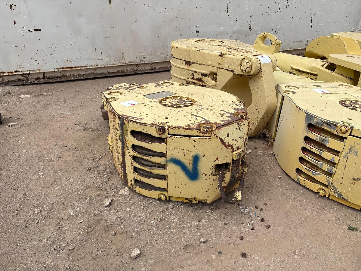 Used MCKISSICK model 880 350-ton block