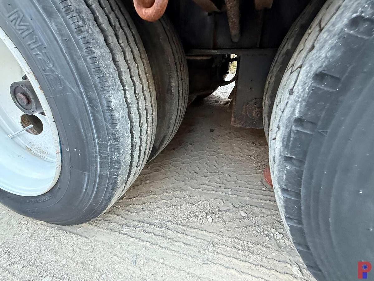 Used 2014 VIKING 53’ X 102” TRI AXLE 40 TON EQUIPMENT LOWBOY