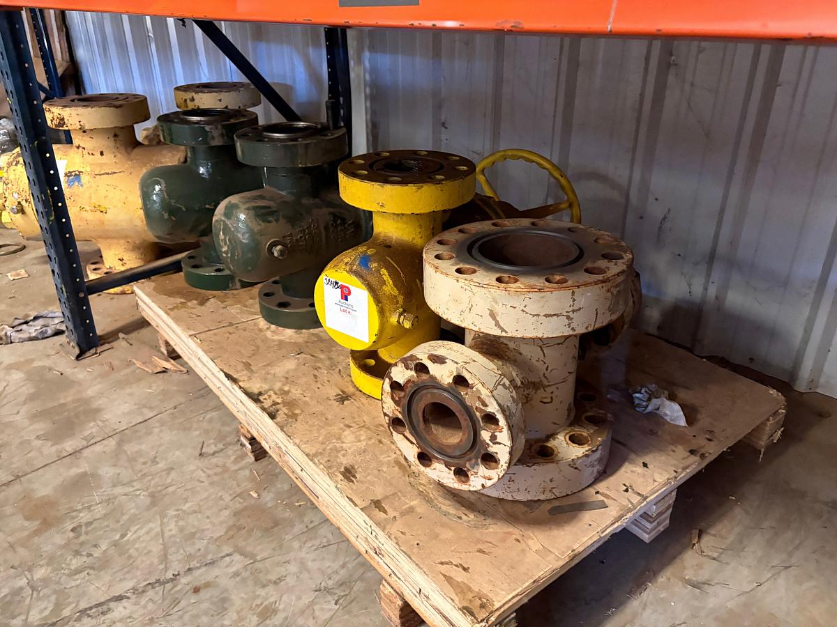 Used (4x$) (3) 4-1/6” 5K gate valves & (1) 7” x 3” fluid cross