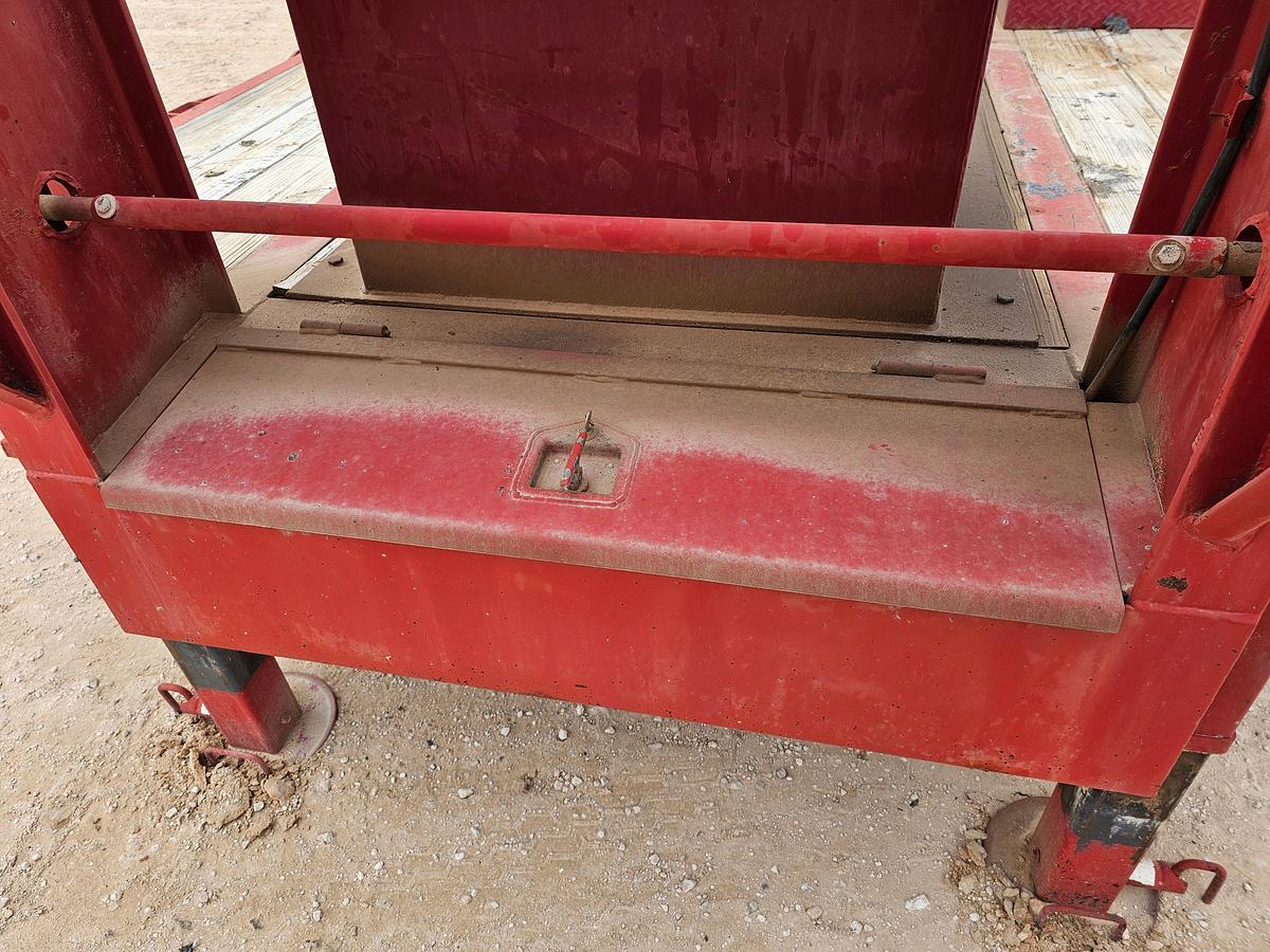 Used 2014 TOP HAT TRAILERS 30’ X 102” T/A GOOSENECK TOOL TRANSPORT TRAILER