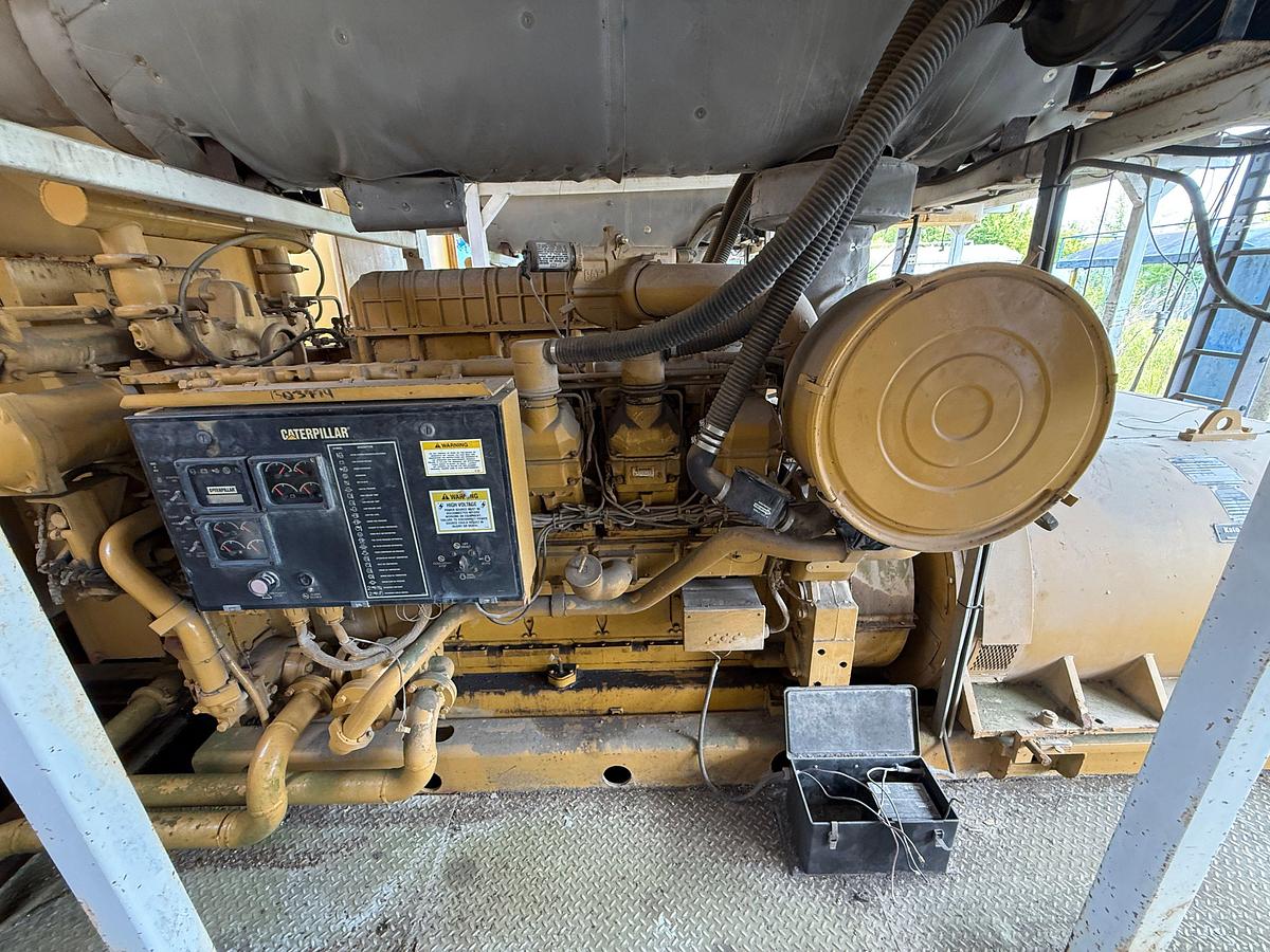 Used KATO 1204-KW DIESEL GENERATOR SET P/B CATERPILLAR 3512B 1621-HP