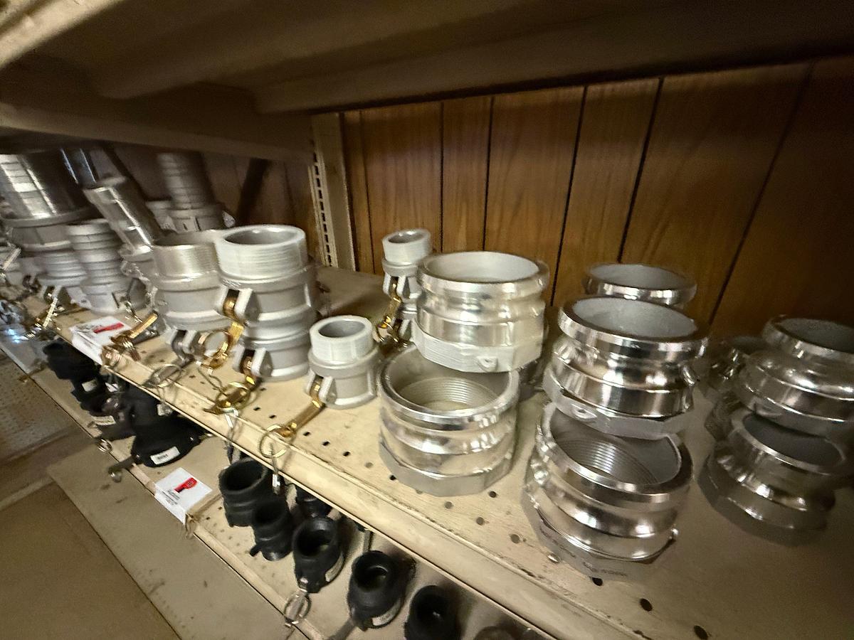 Used 3RD SHELF W/ (30+) 2” THRU 4” ALUM CAMLOCK FITTINGS