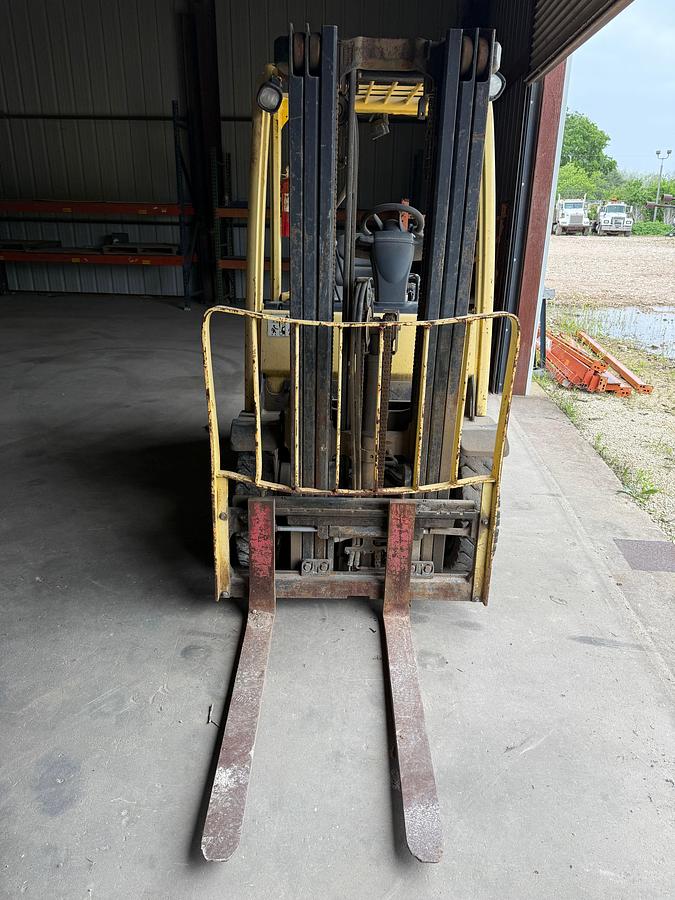 Used HYSTER H50FT 5K LBS FORKLIFT (INOPERABLE)