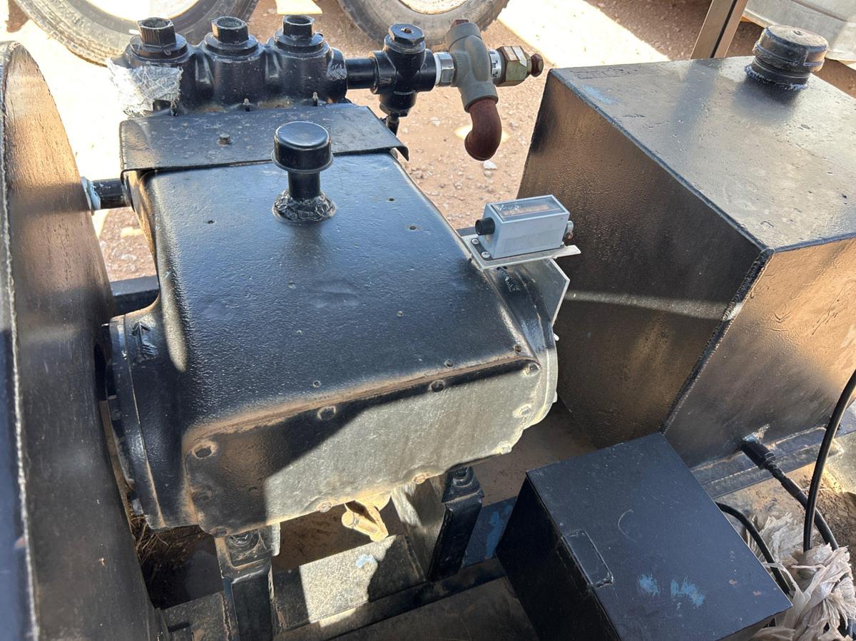 Used WHEATLEY TRIPLEX PUMP P/B DEUTZ F5L 912 DIESEL  ENGINE W/ PTO CLUTCH SKIDDED