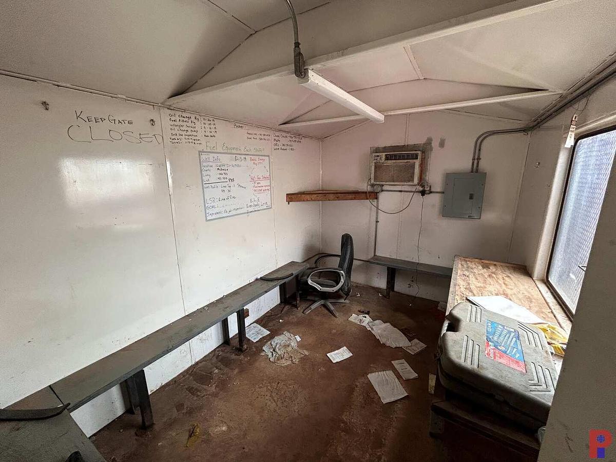 Used 33’ X 8.5’ X 9.5’ TOOL PUSHER DOGHOUSE W/ LOCKER ROOM & BATHROOM