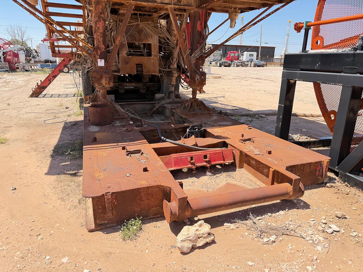 Used Walker Neer Apache 500 HP Trailer Mtd. Drilling Rig
