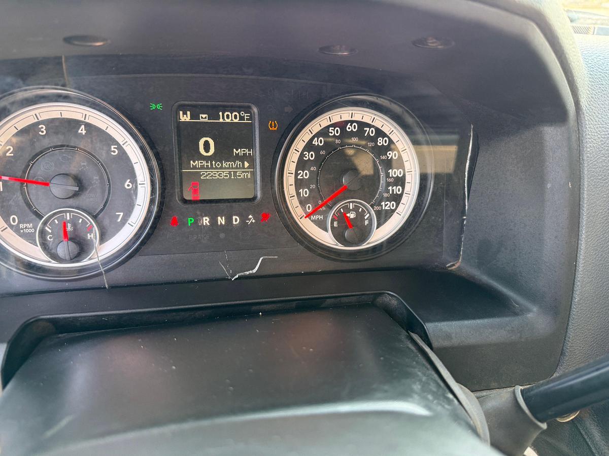 Used 2015 RAM 2500 HD 4X4 CREW CAB PICKUP TRUCK
