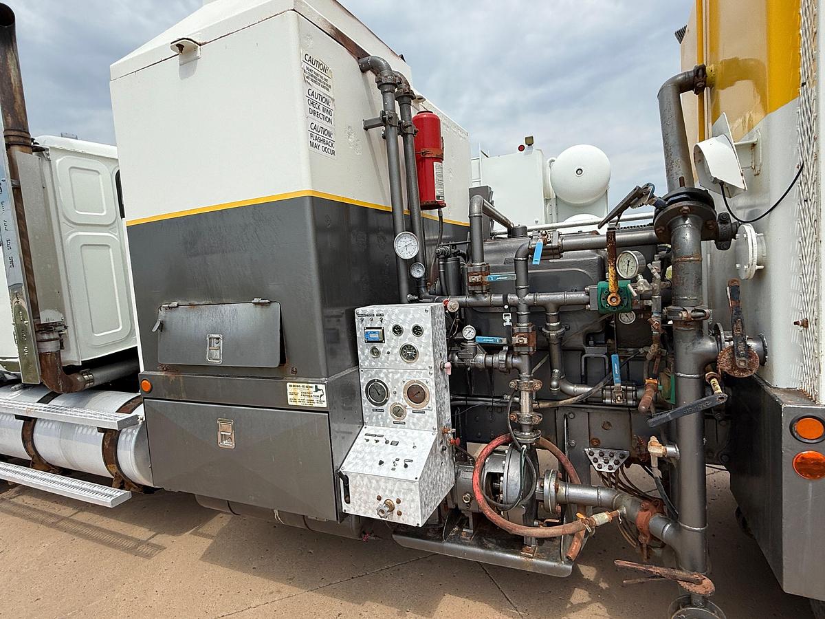 Used 2009 WESTERN STAR 4900 T/A ENERGYFAB 5K WP HOT OIL TRUCK