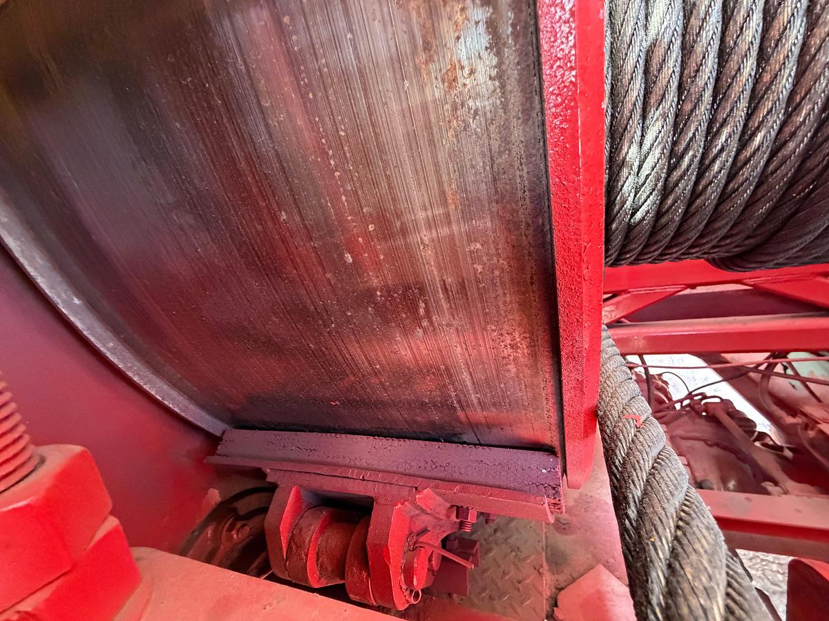 Used FRESHLY REFURBED 2007 CROWN CE600 DD 5 AXLE WELL SERVICE RIG 104'x265K MAST (2026 CAT IV)