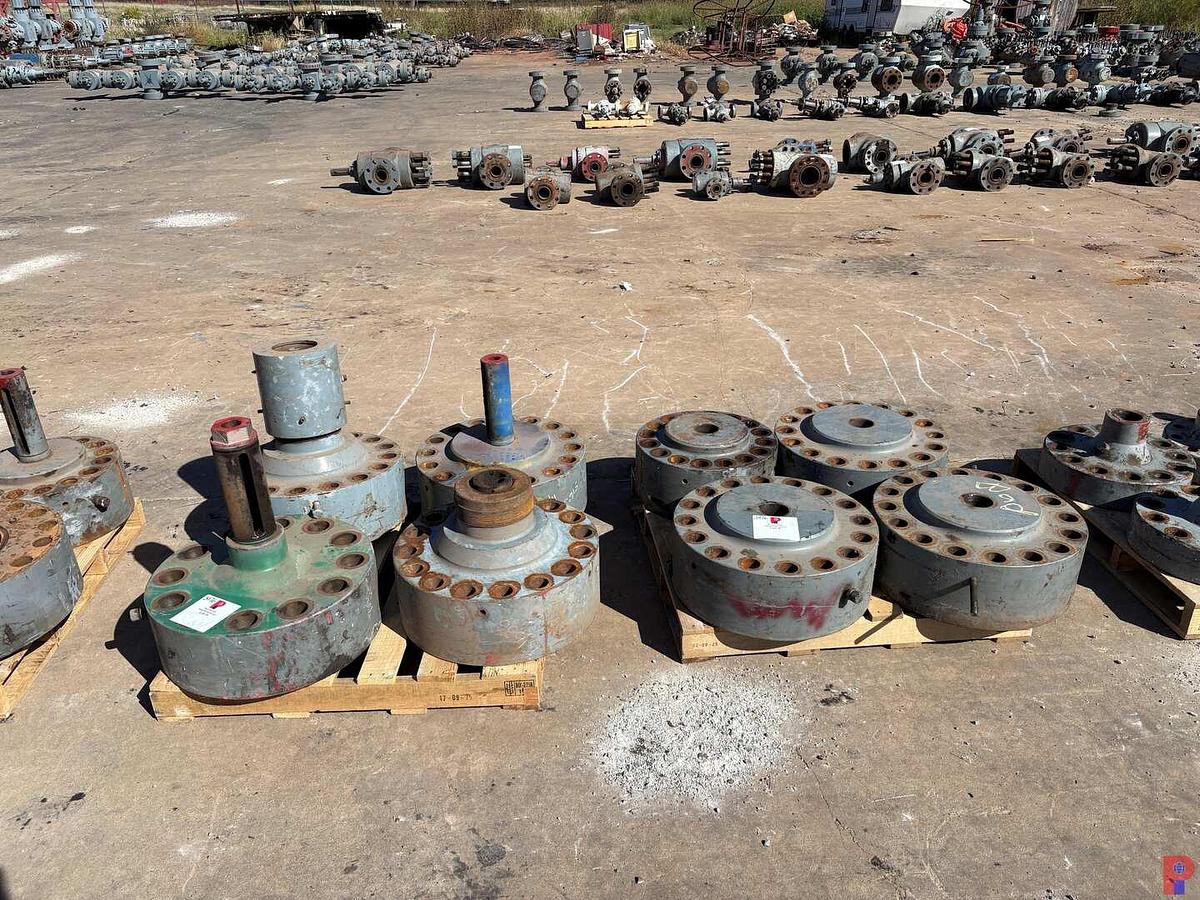 Used (12X$) ASSORTED SIZE FRAC VALVE BONNET FLANGES