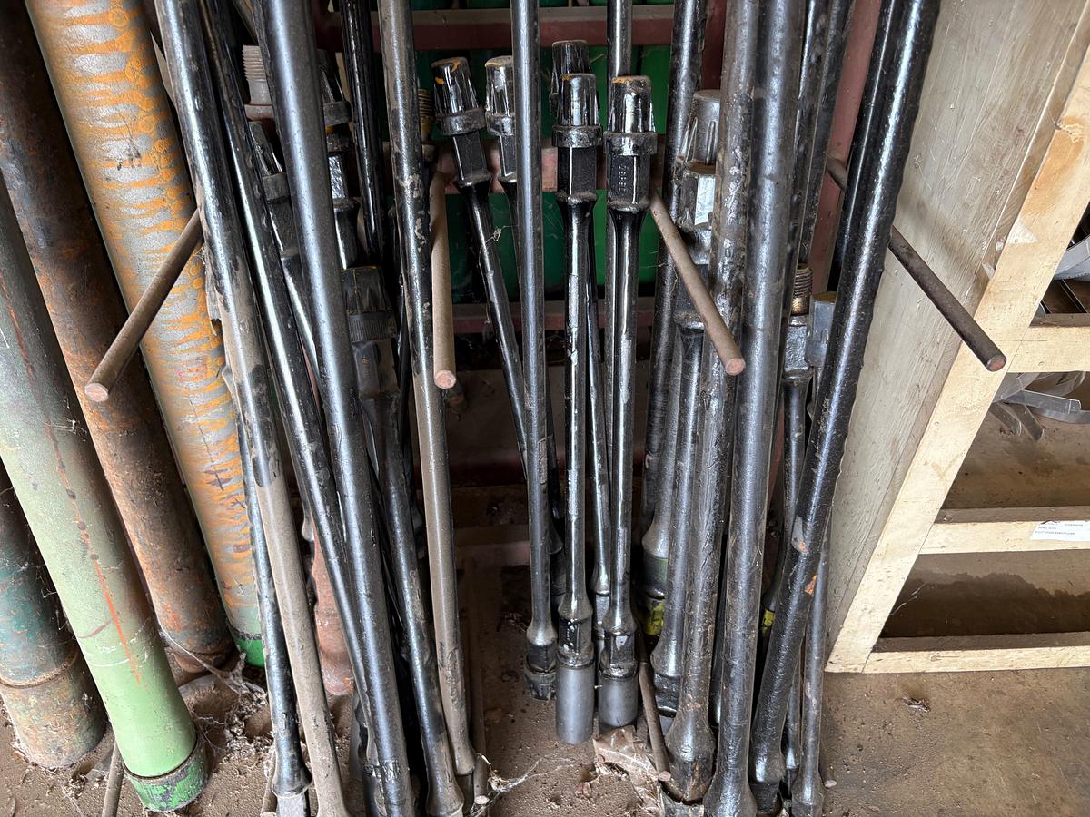 Used (38x$) assorted 7/8” & 1” pony rods, 2’ to 8’L