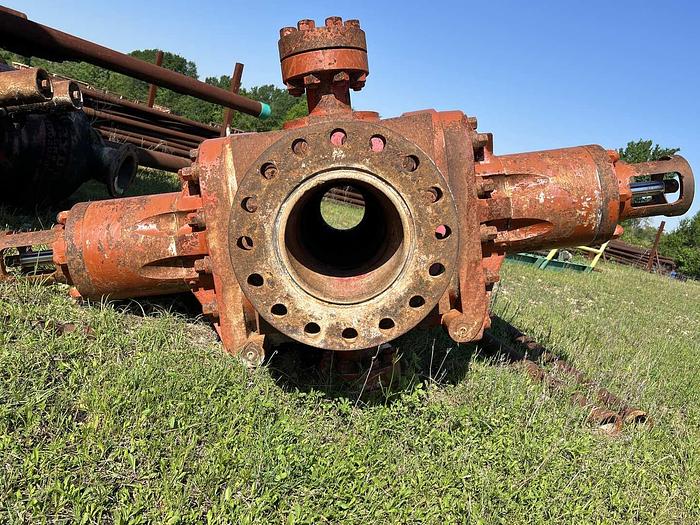 Used 11" MODEL 2FZ28-35DLWS 5K PSI ANNUALR BOP