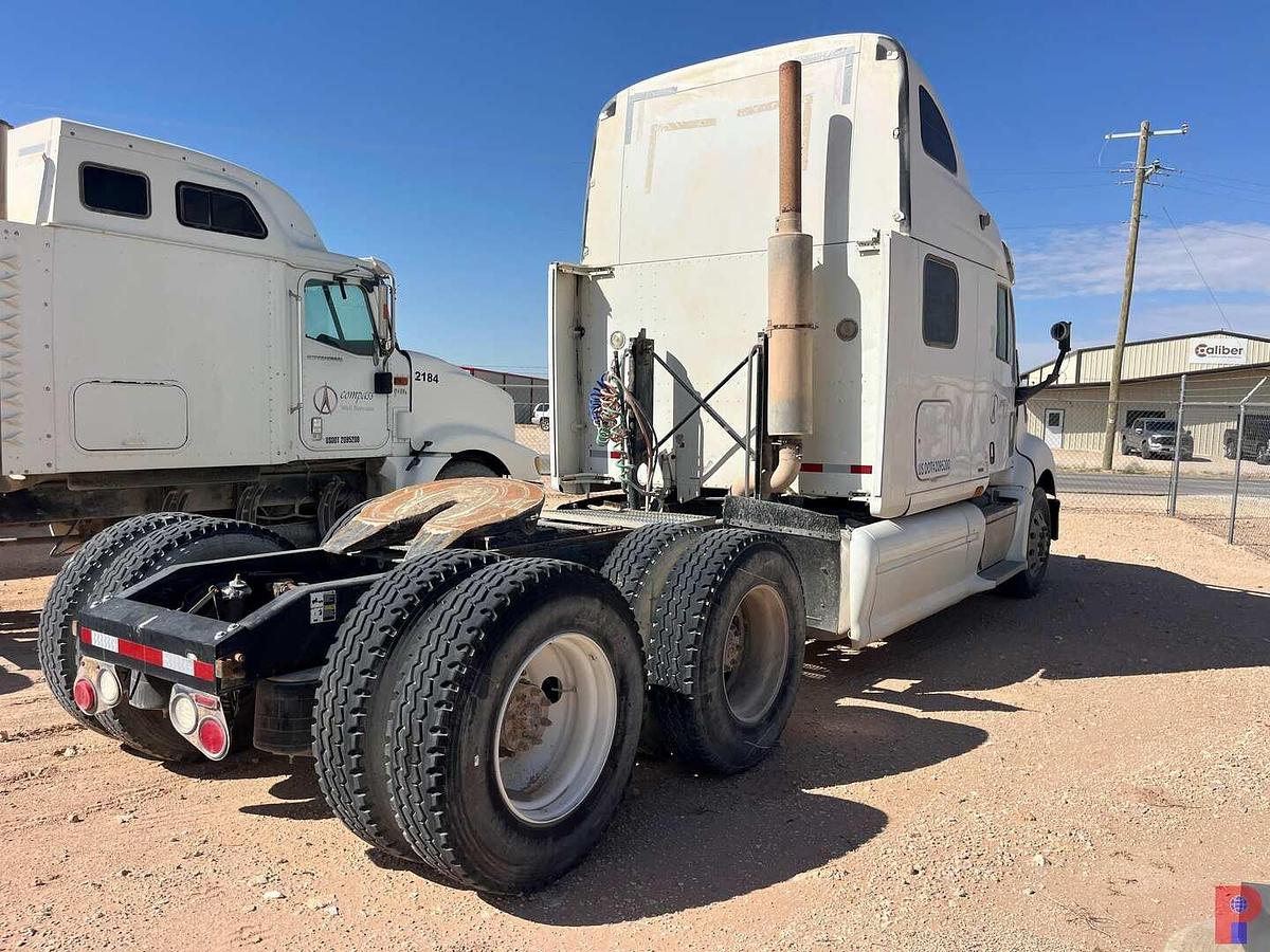 Used 2006 PETERBILT 387 T/A SLEEPER HAUL TRUCK