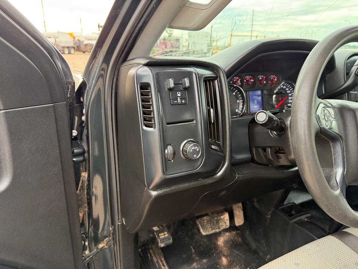 Used 2018 CHEVROLET SILVERADO 2500HD 4X4 CREW CAB PICKUP TRUCK
